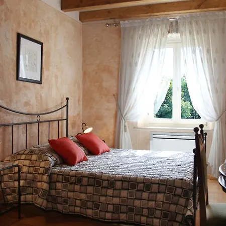 Morchaki Country & Villa